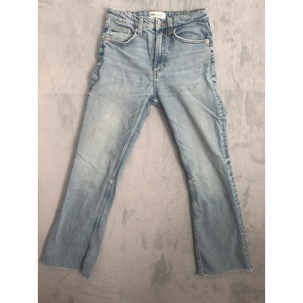Zara Light Wash High Waisted Straight Leg Jeans Raw Hem Blue Size 2 24